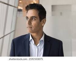 Pushkar Maharaj, Hotel Owner