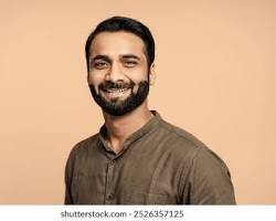 Pushkar Maharaj, Hotel Owner